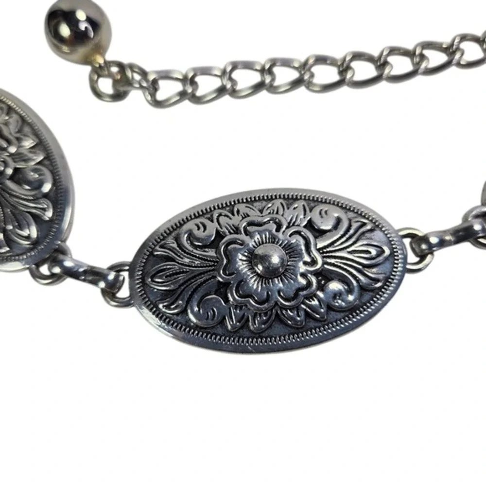 Concho‎ Western Chain Belt Antique Silver Tone Flower Pattern Womens Adjustable
